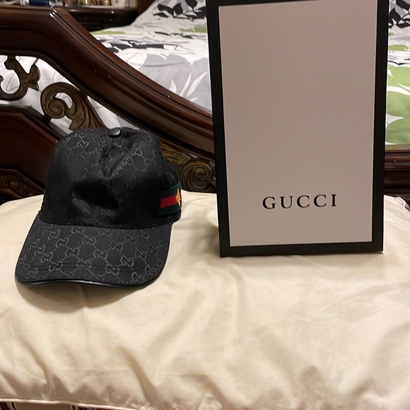 COPY - Gucci hat with box and receipts brand new - Picture 3 of 4